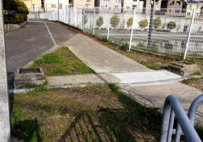 参道入口に何かの跡(ごじ神社) 五字ごじ神社/参道入口の跡